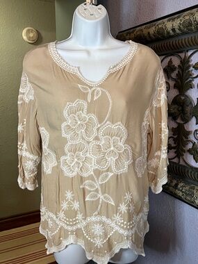 Solitaire Tan intricately Embroidered Blouse Sz M